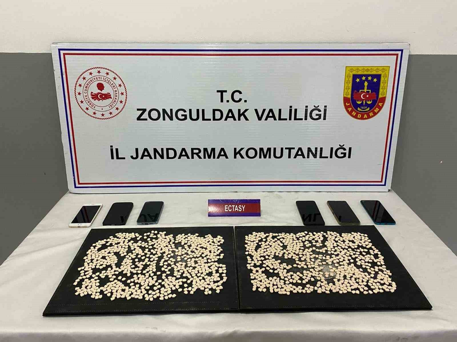 Zonguldak’ta uyuşturucu operasyonunda 4 tutuklama
