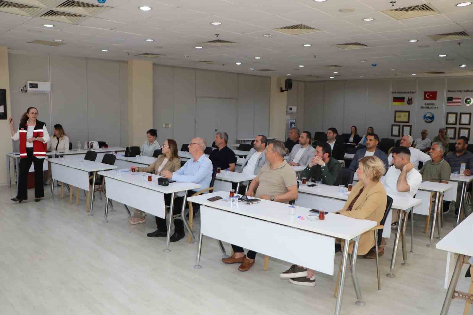 Söke Belediyesi Meclis Üyelerine  Kadına Şiddet  Farkındalık Eğitimi Verildi
