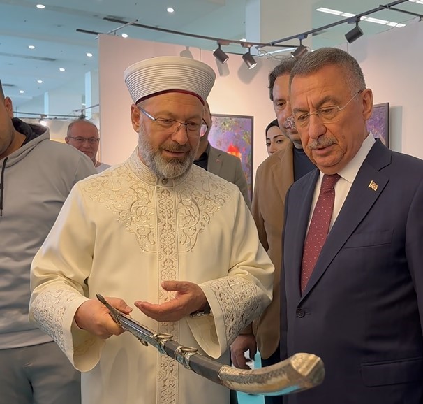 Ali Erbaş:  İslam sanatlarının manevi derinliğini yansıtan birikimini vatandaşlarımızla buluşturmanın bahtiyarlığını yaşadık 

