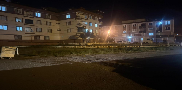 Baba, oğlunu vurdu?v=1