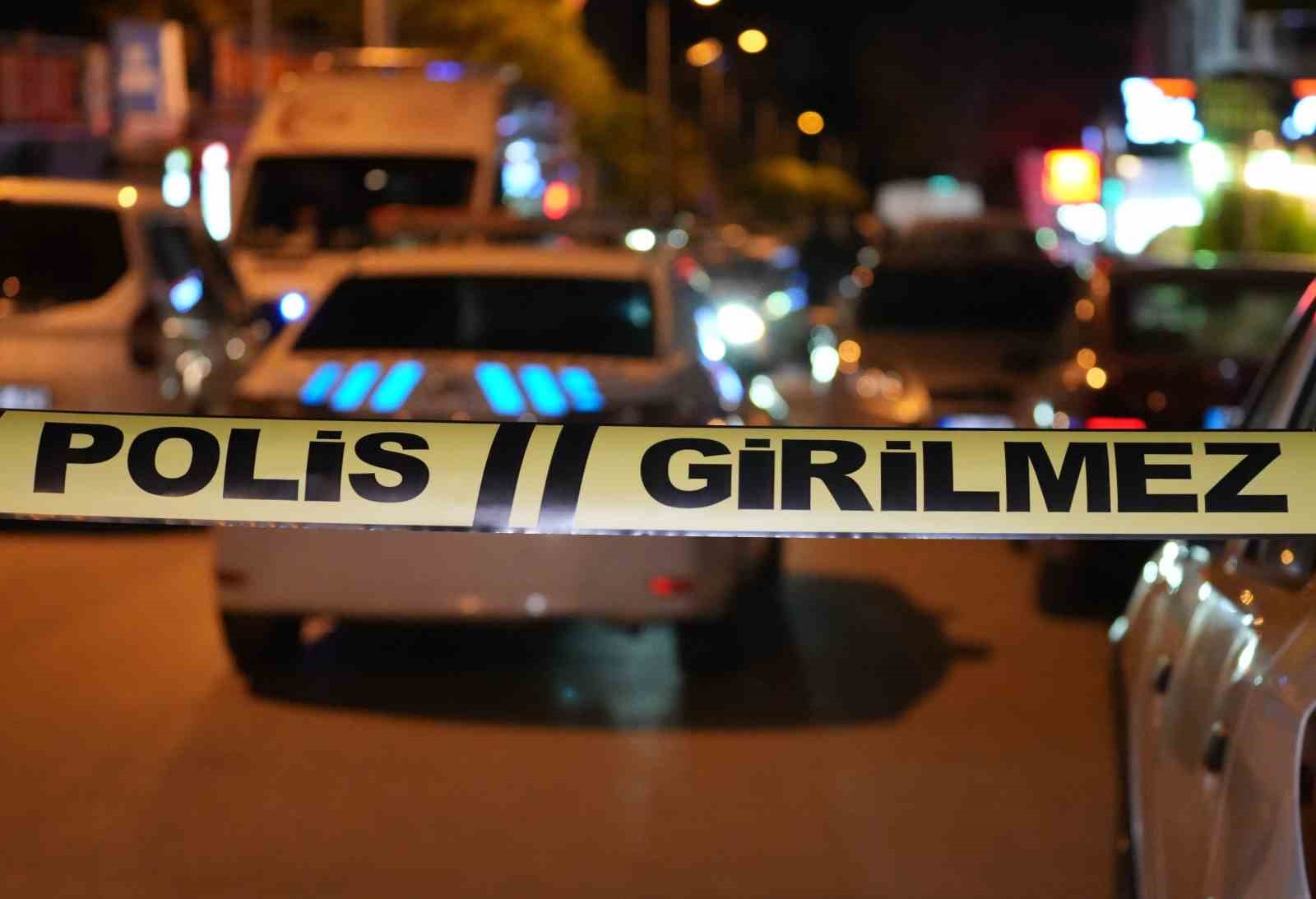 Kırıkkale’de silahlı ve bıçaklı kavga: 1 ölü, 3 yaralı
?v=1