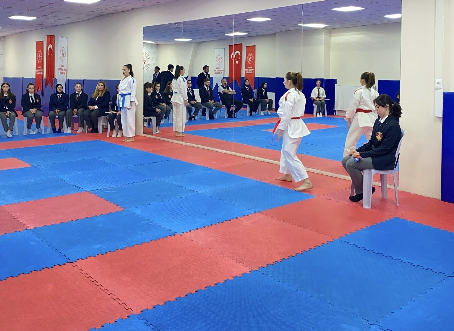 Karate Aday Hakemlik Kursu tamamlandı
?v=1