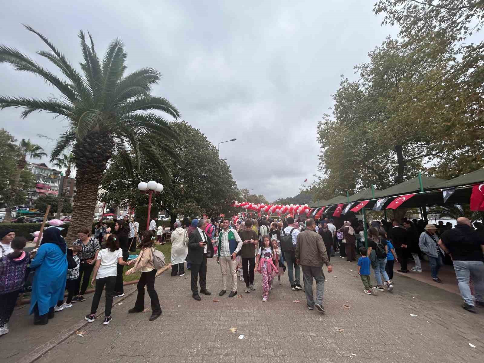 Kdz. Ereğli, TÜBİTAK 4007 ile bilimin kalbine yolculuğa devam ediyor
?v=1