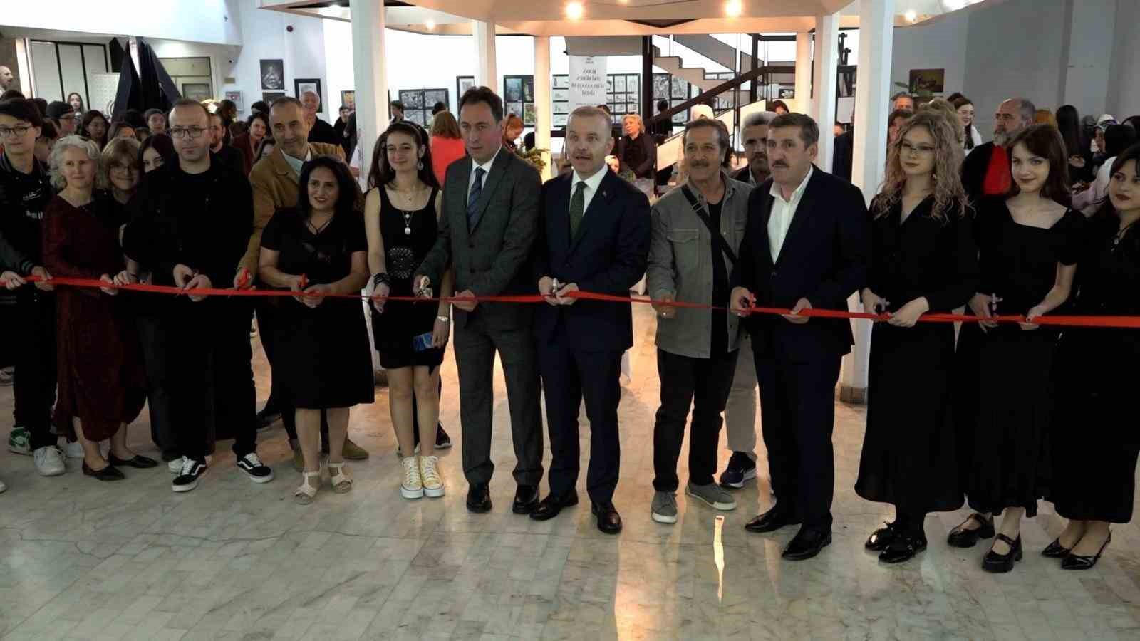 Genç ressamların eserleri asıllarını aratmadı
?v=1