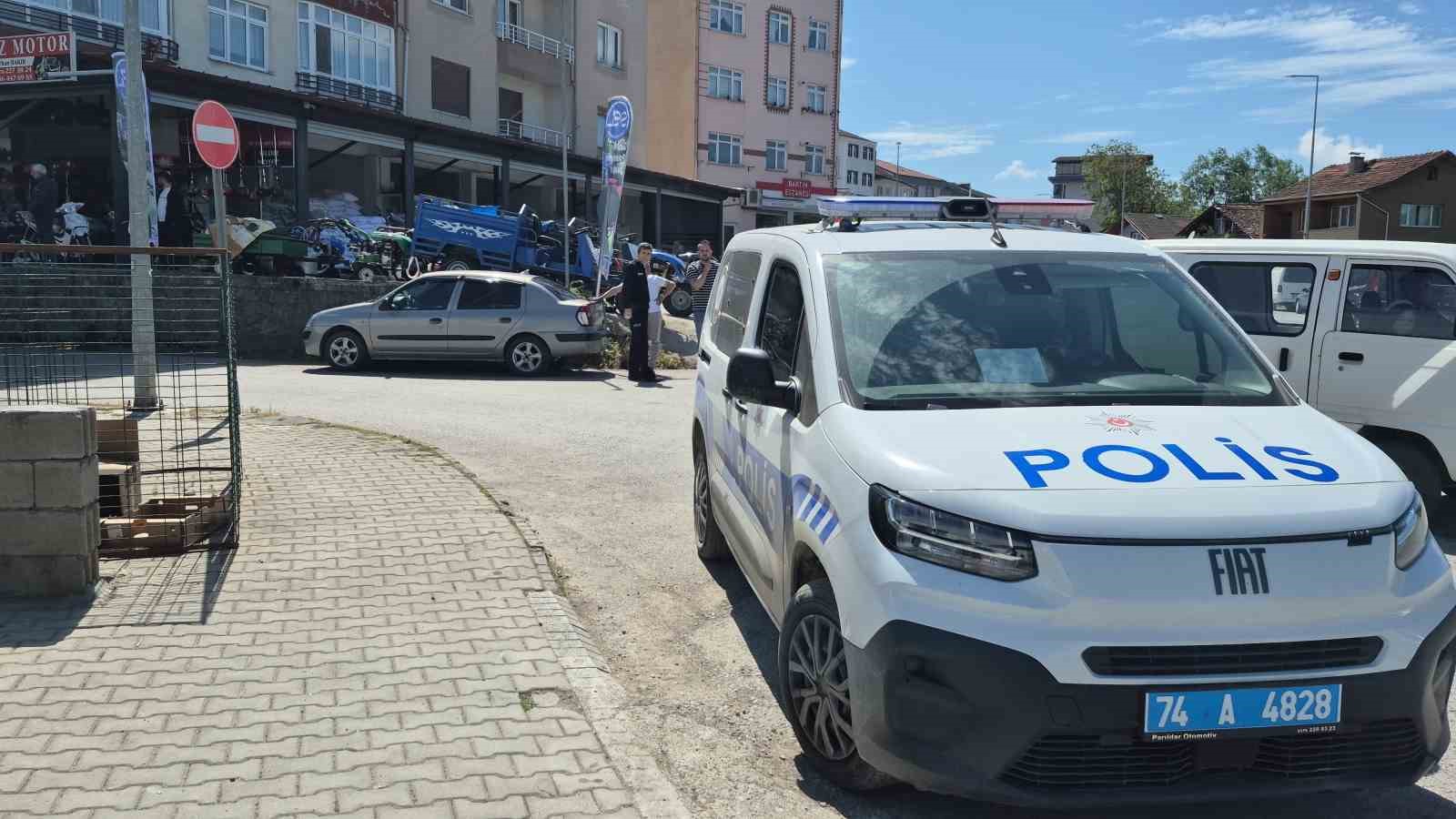 Feci kaza anı kamerada
?v=1