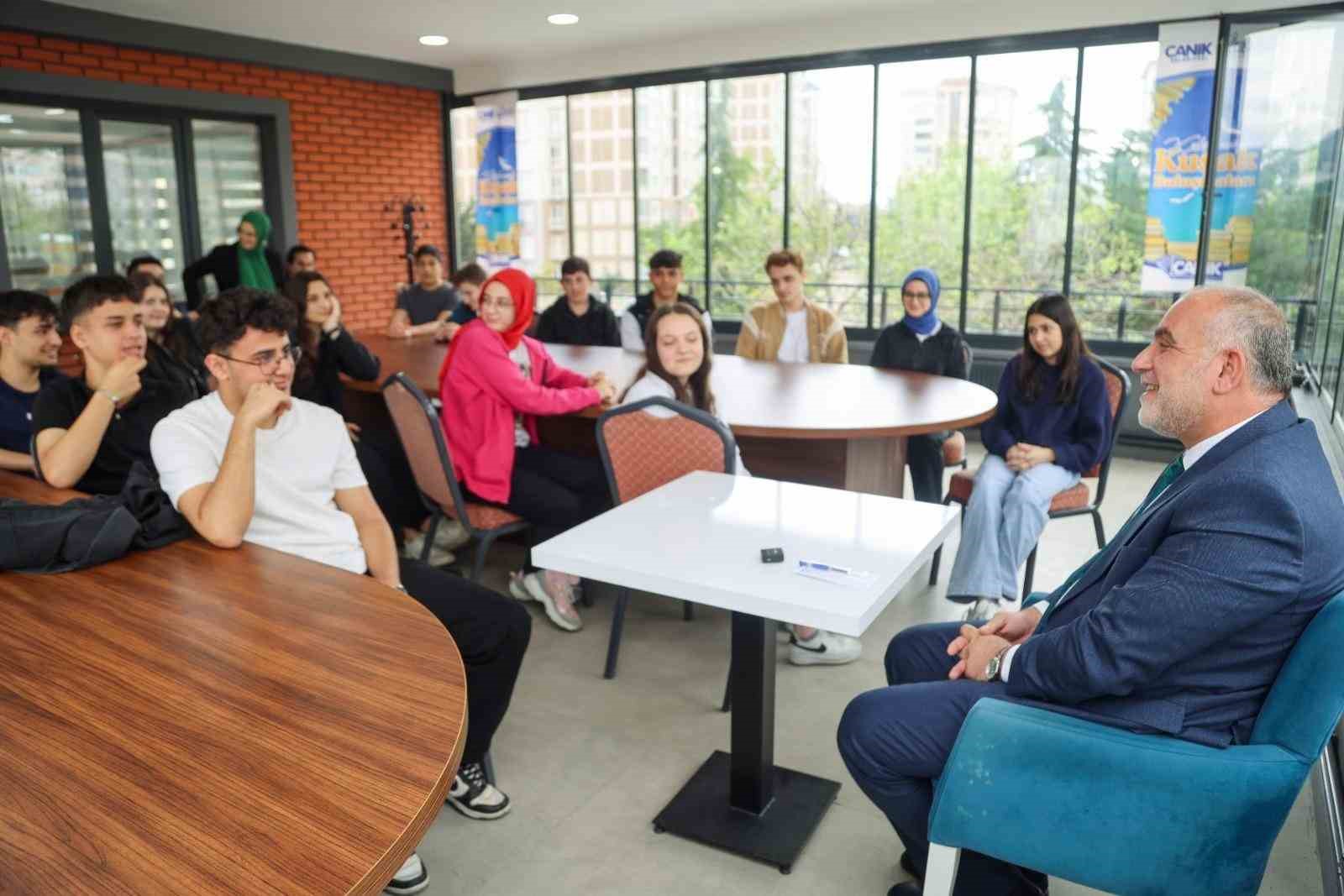 Canik’te  Kütüphanede Kuşak Buluşmaları 
?v=1
