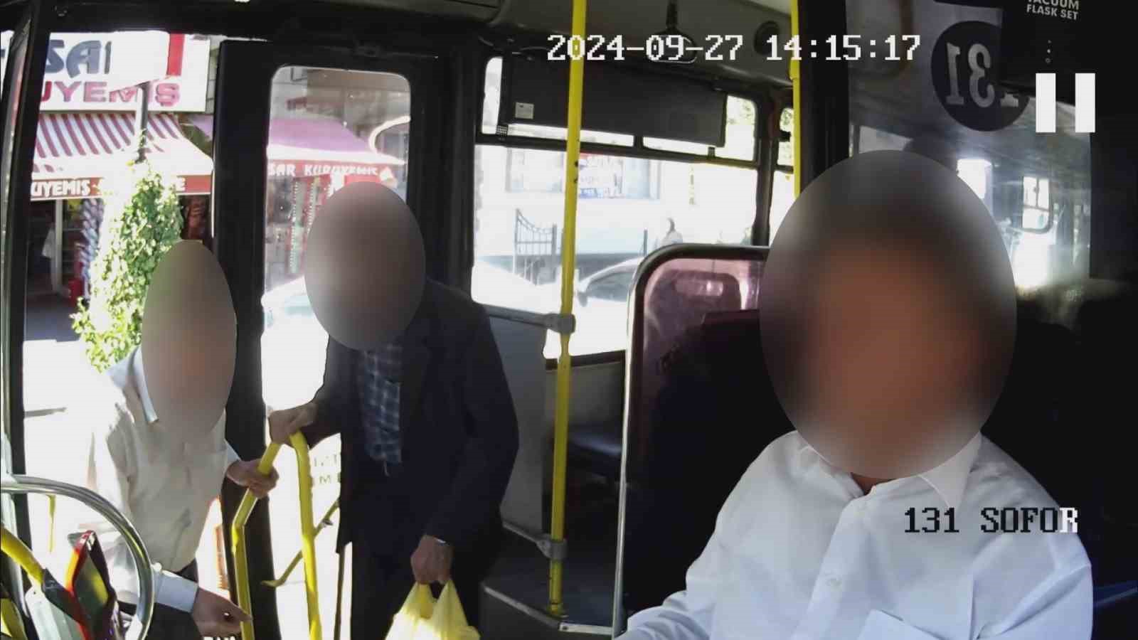 Kayseri’de kapısı açık giden otobüsten düşen yaşlı adamın ölümüyle ilgili şoföre 2 yıl 1 ay ceza
?v=1