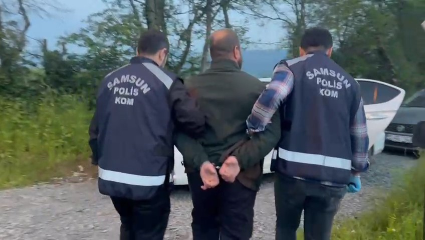 10 yıl hapis cezası ile aranan şahıs bağ evinde yakalandı
?v=1