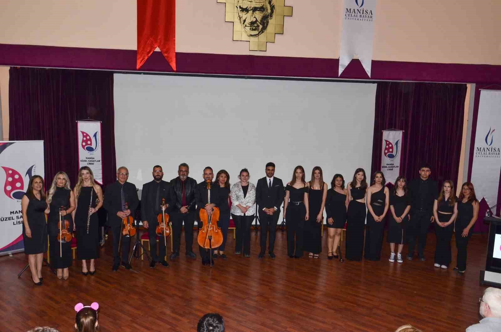 Manisa Güzel Sanatlar Lisesinden ‘Yaylı çalgılar’ konseri
?v=1