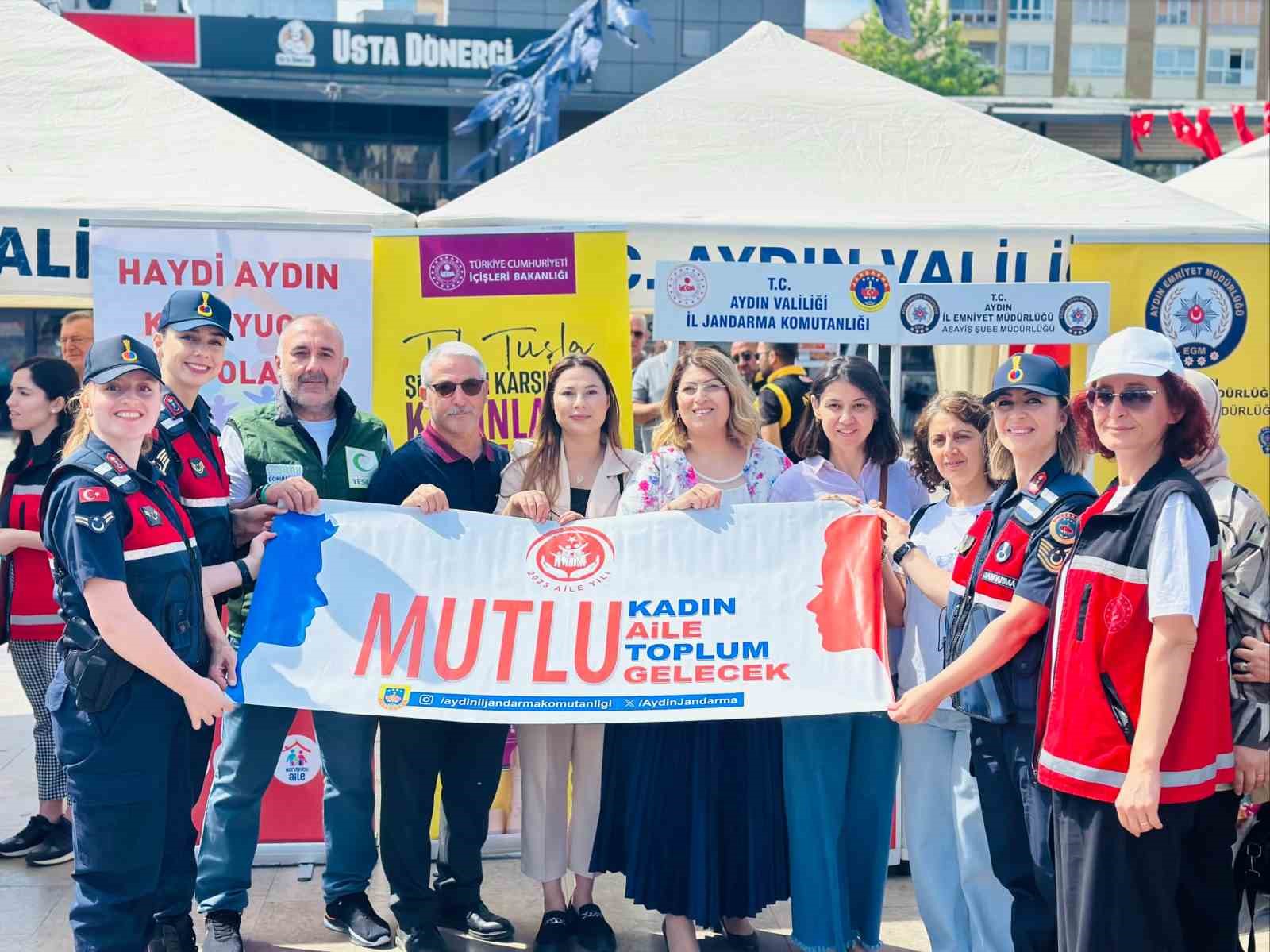 Jandarma vatandaşları bilgilendiriyor
?v=1