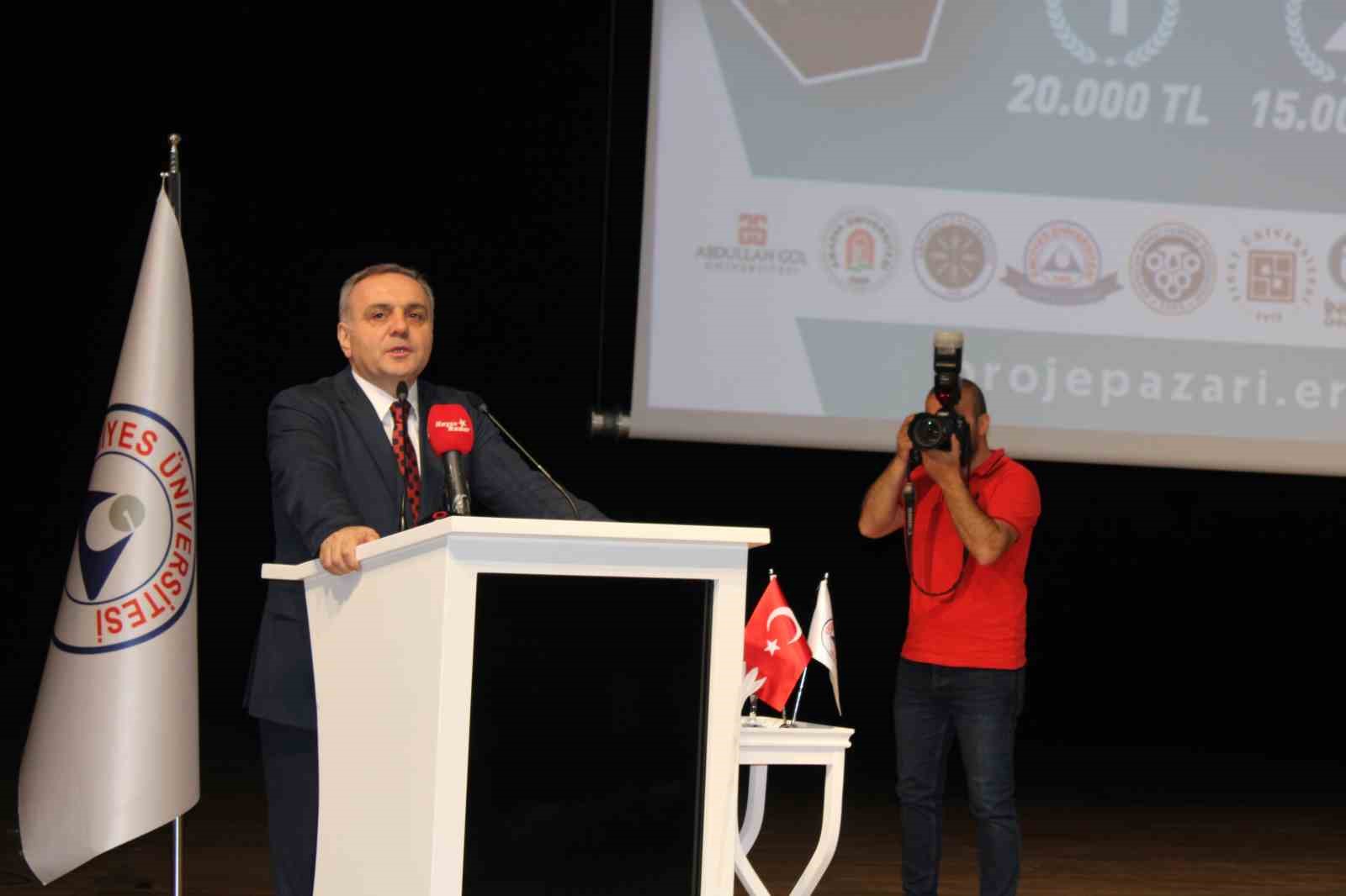 ERÜ Rektörü Prof. Dr. Altun:  Bir üniversitenin Ar-Ge süreçlerinden Ür-Ge süreçlerine geçmesi şehrin ekonomisinin gelişmesine büyük katkı sağlar 
?v=1