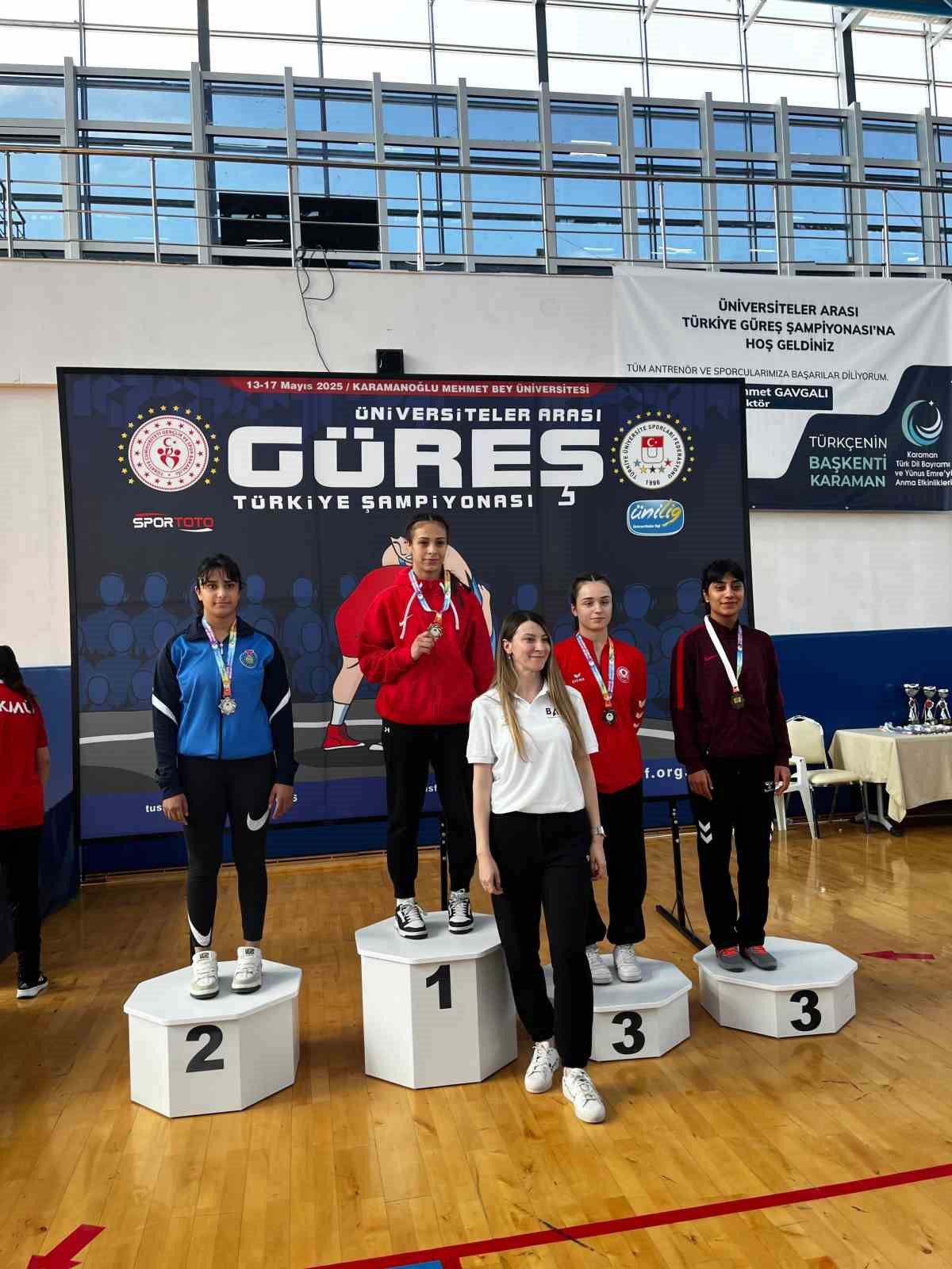 Afyonkarahisarlı güreş sporcusundan büyük başarı
?v=1