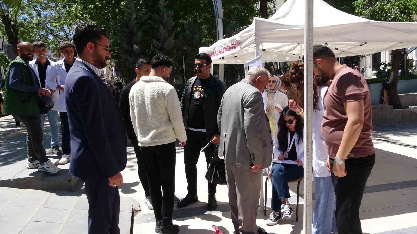 Van’da sağlıklı yaşam için kilo kontrolü uygulaması başlatıldı
?v=1