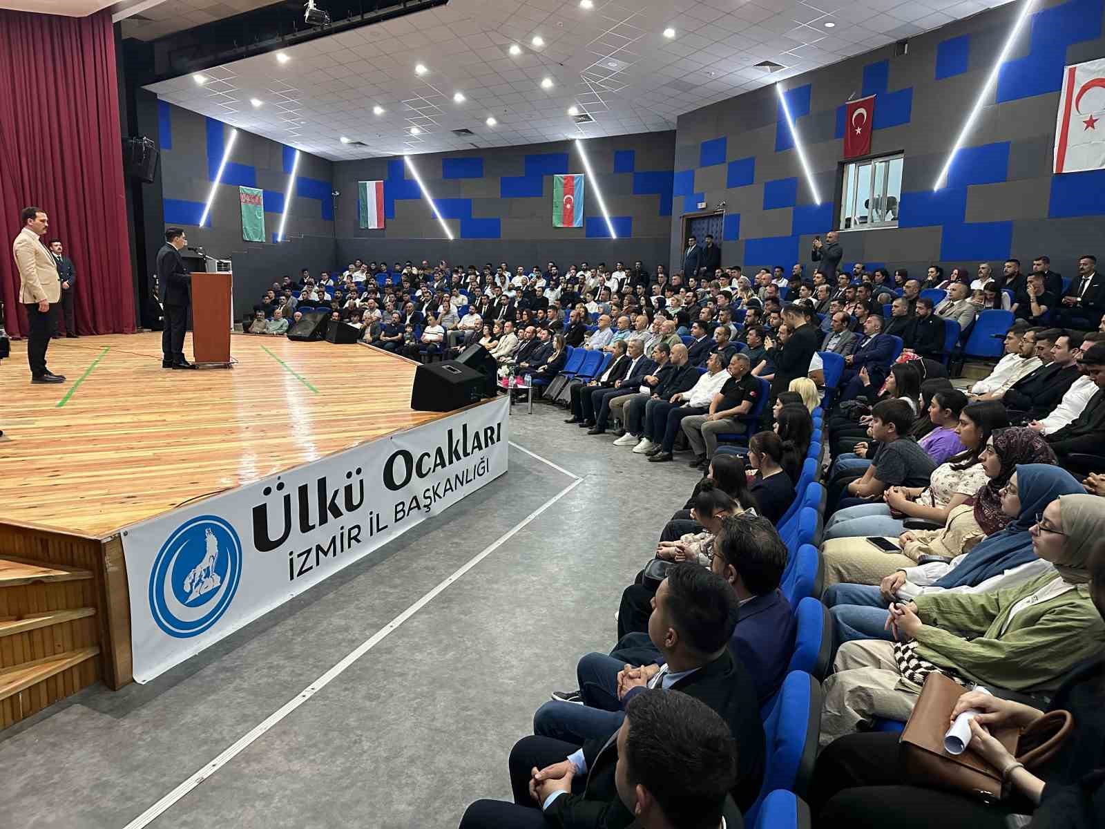 İzmir Ülkü Ocaklarından Hasan Tahsin Oratoryosu
?v=1