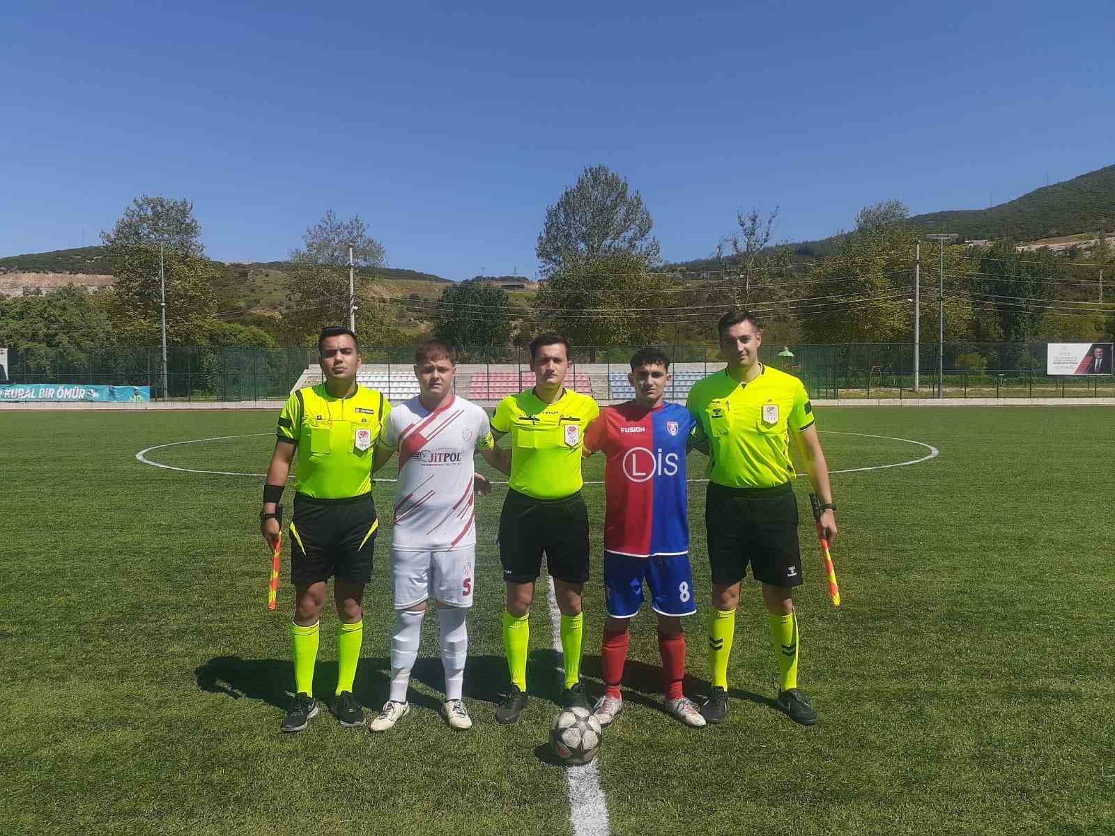 U15 Türkiye Şampiyonasının ilk günü renkli mücadelere sahne oldu
?v=1
