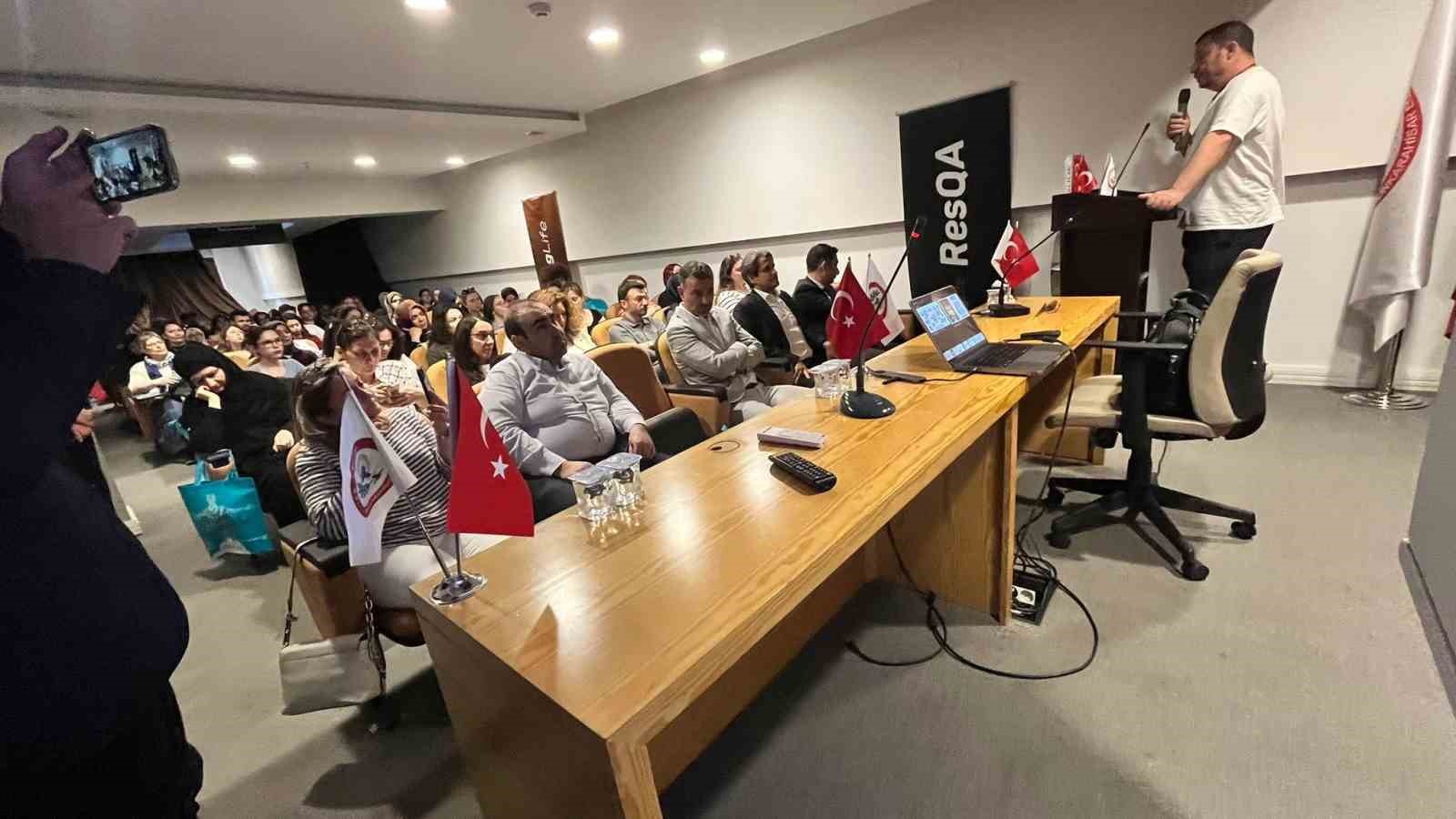 Afyonkarahisar’da eczacılar iyilik için buluştu
?v=1