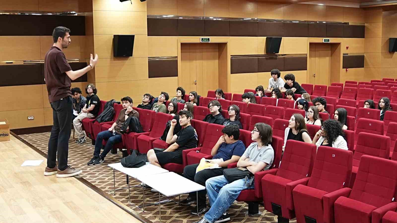 Kepez’de gençler münazara turnuvasında buluştu
?v=1