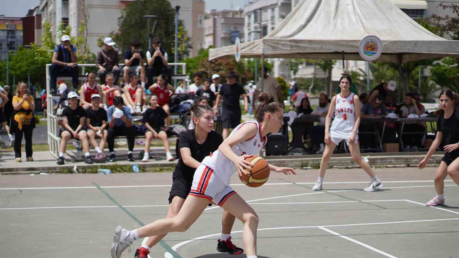 Sporun nabzı Atakum’da attı
?v=1