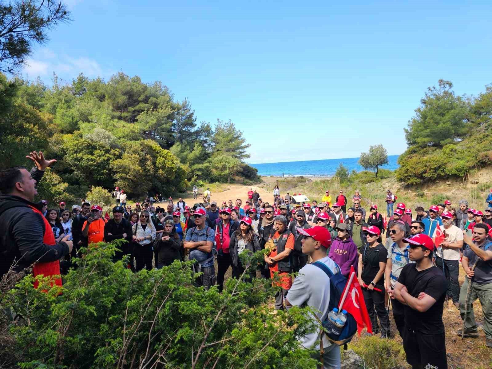 Çanakkale’de ‘Zığındere Harp Yolu Şehitlere Saygı Yürüyüşü’ gerçekleştirildi
?v=1