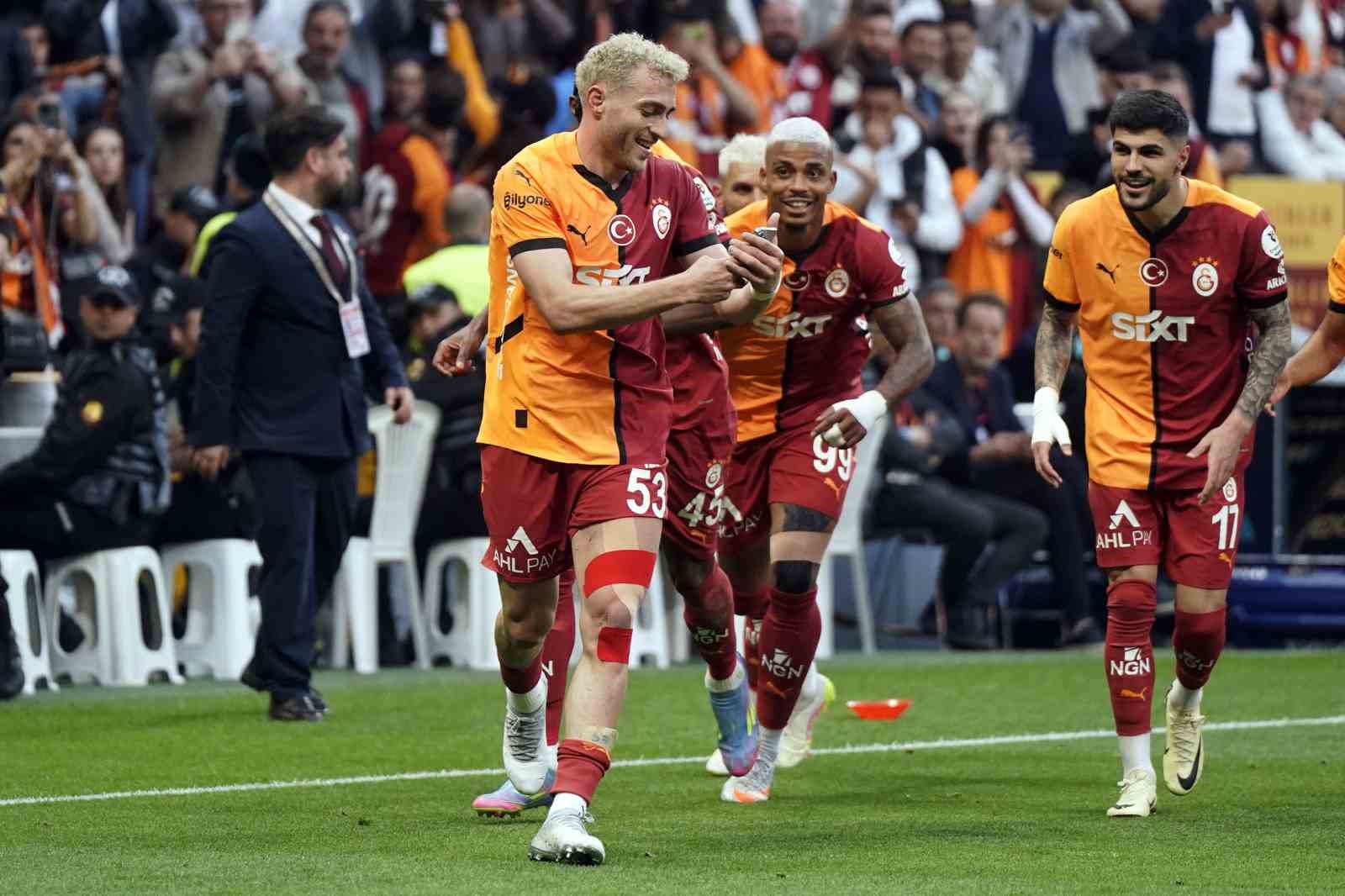 Barış Alper Yılmaz, 14. golünü kaydetti
?v=1