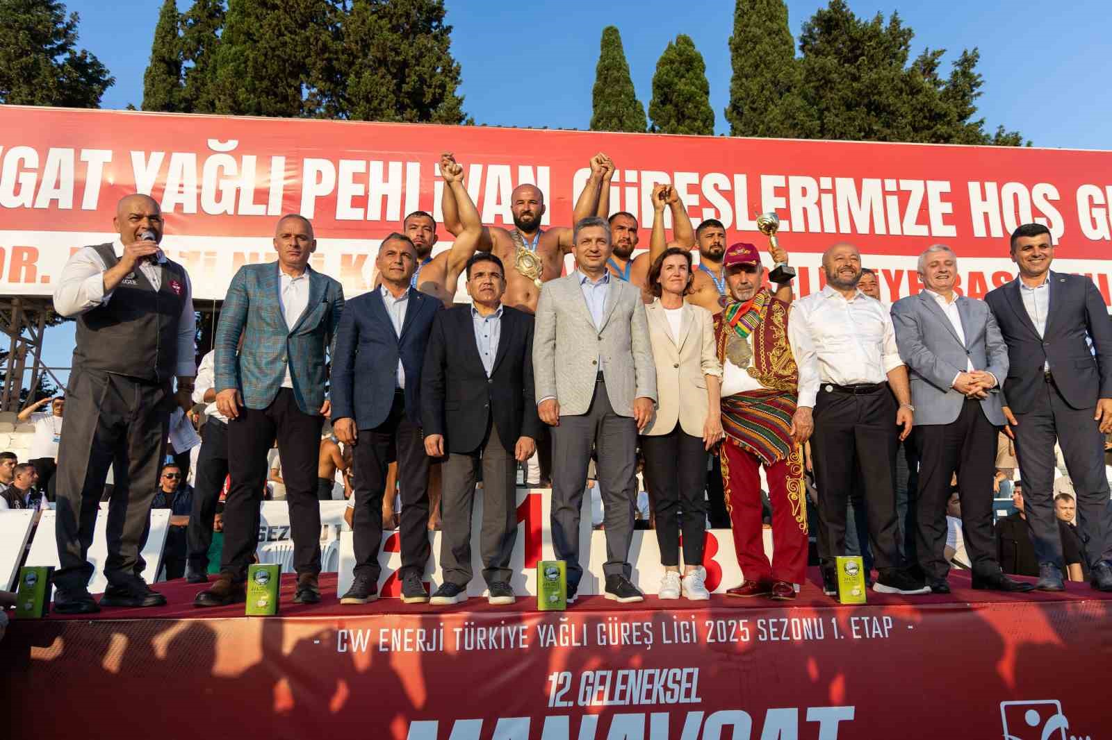 Manavgat’ta başpehlivan Kemeri Orhan Okulu’nun
?v=1