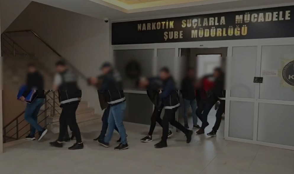 Kütahya’da uyuşturucu operasyonları: 6 tutuklama
?v=1