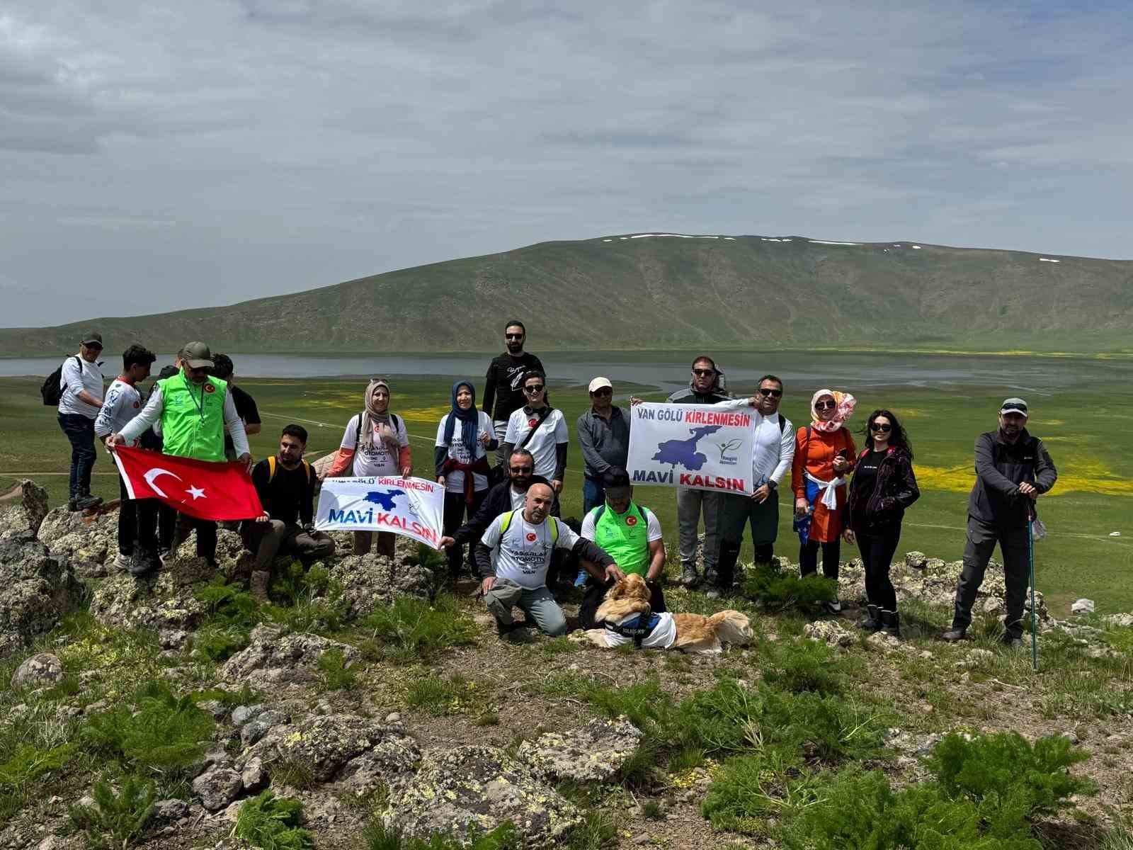 Doğaseverler, Erciş’in gizli cenneti Meydan Yaylası’nda buluştu
?v=1