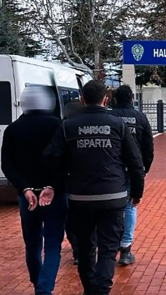 Isparta’da uyuşturucu operasyonu: 2 gözaltı
?v=1