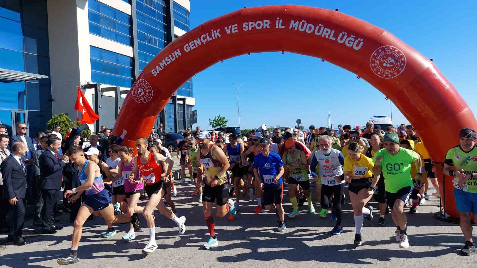 19 Mayıs Yarı Maratonu başladı
?v=1