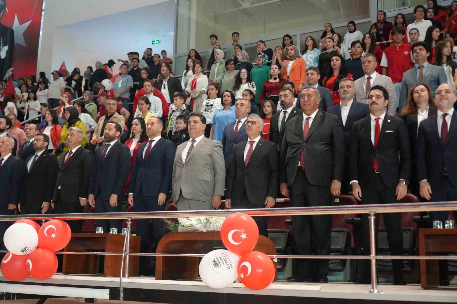 Niğde’de 19 Mayıs düzenlenen programla kutlandı
?v=1