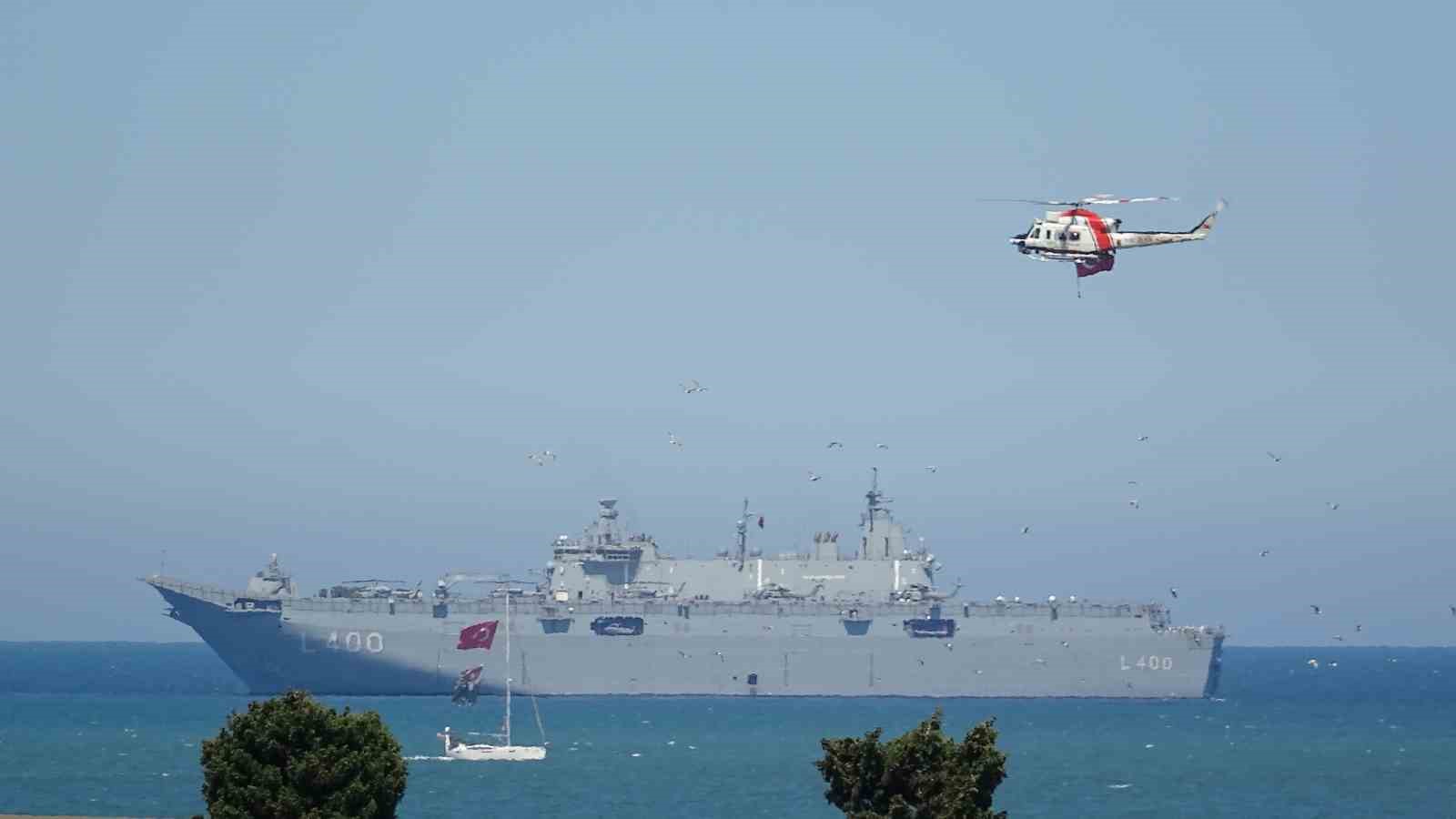 Balıkçı teknelerinden tören geçişi: TCG Anadolu ve kortej aynı karede
?v=1
