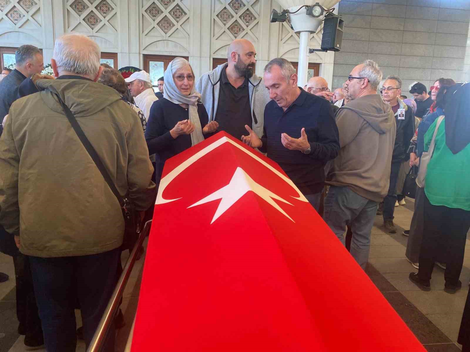 Valetta Büyükelçisi Erdeniz Şen son yolculuğuna uğurlandı
?v=1