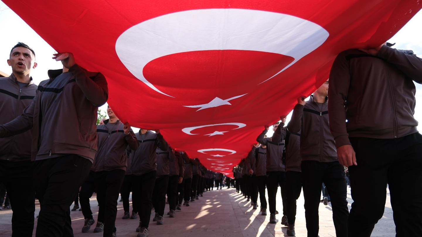 Erzincan’da Gençlik Yürüyüşü yapıldı
?v=1