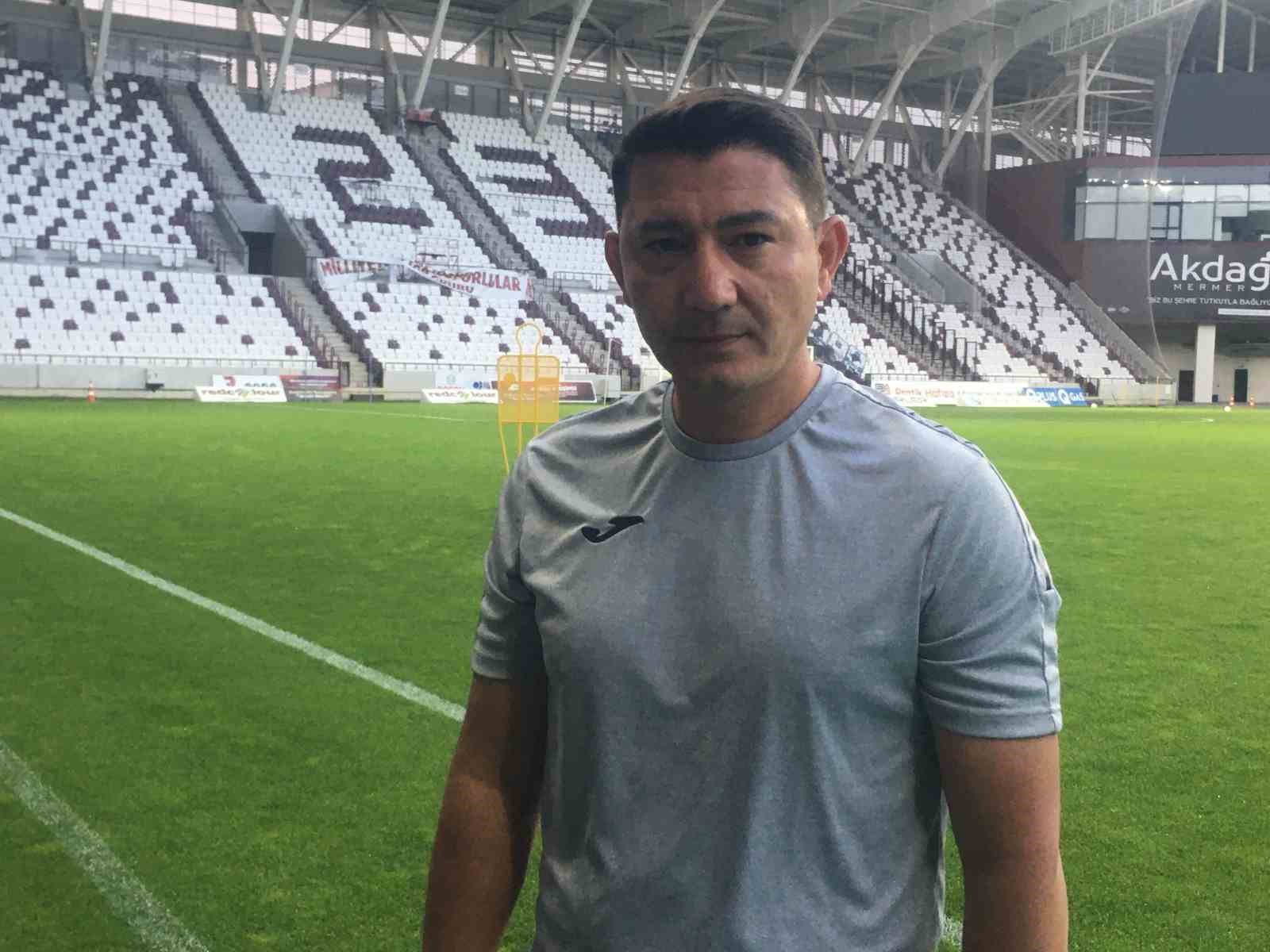Elazığspor Teknik Direktörü Fırat Gül:  Şehrin beklentisinin farkındayız 
?v=1