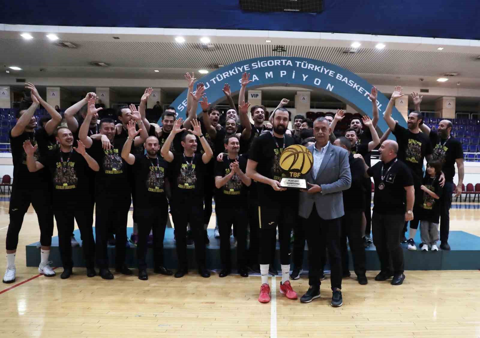 Esenler Erokspor, Basketbol Süper Ligi’ne yükseldi
?v=1