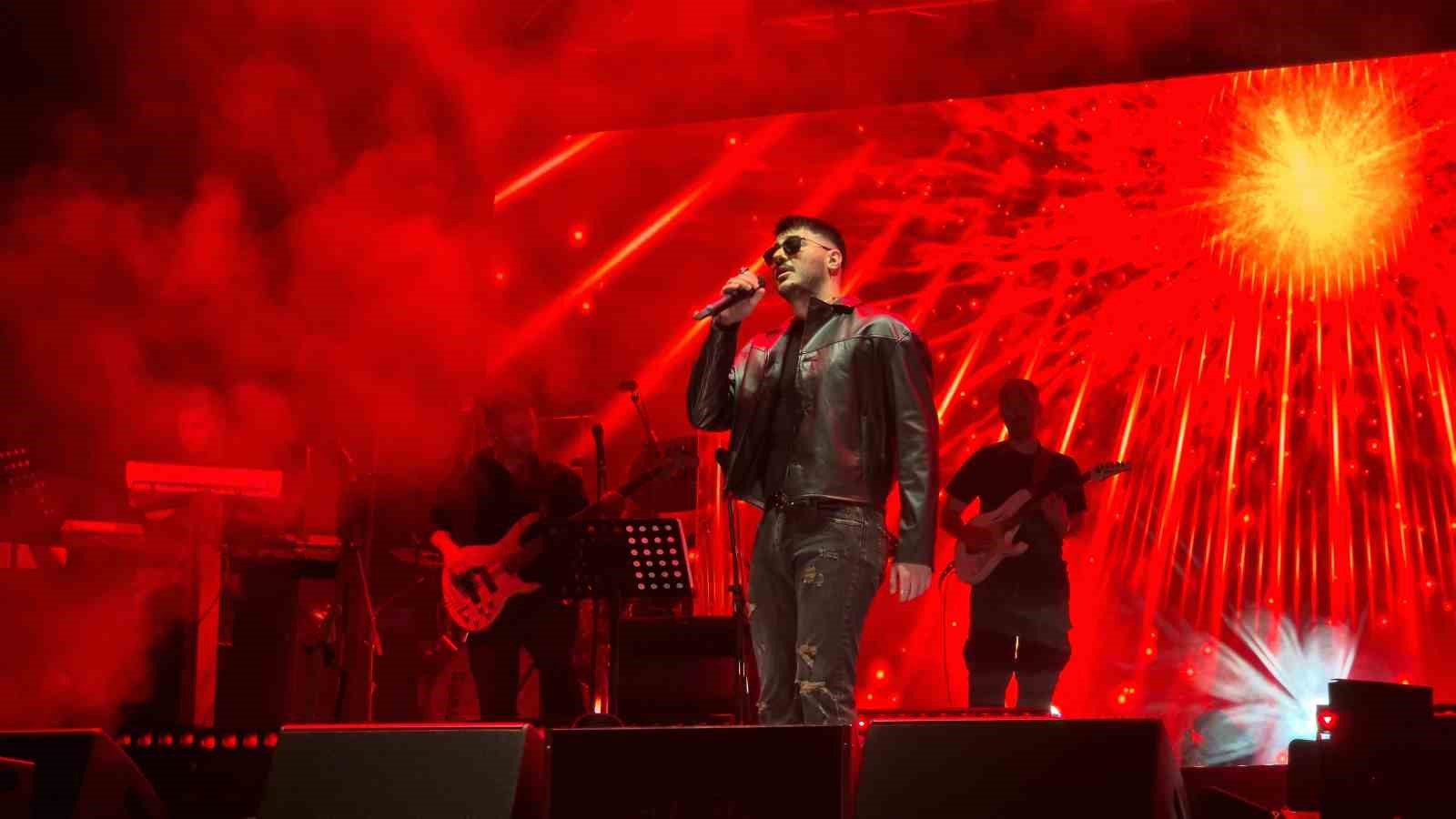Semicenk Tekirdağ’ı salladı
?v=1