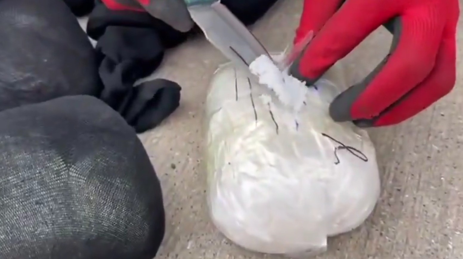 Şanlıurfa’da araca zulalanmış 5 kilo 250 gram metamfetamin ele geçirildi
?v=1