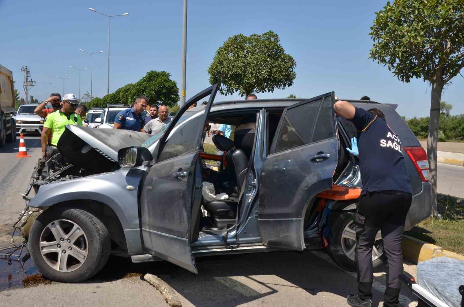 Antalya’da iş makinesi ile çarpışan otomobildeki sürücü ve eşi yaralandı
?v=1