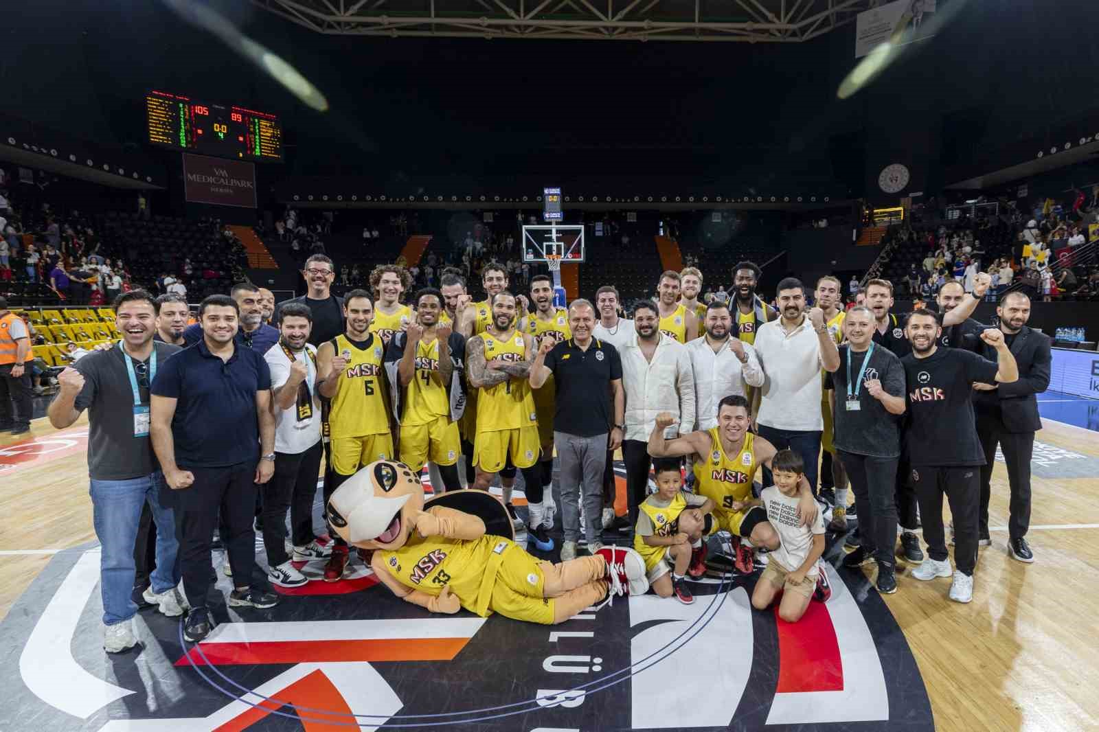 MSK Erkek Basketbol Takımı, tarihinde ilk kez Avrupa’da
?v=1