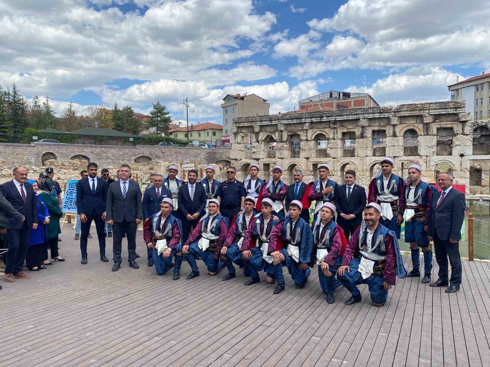 2 bin yıllık Roma Hamamı’nda Müzeler Günü kutlandı
?v=1
