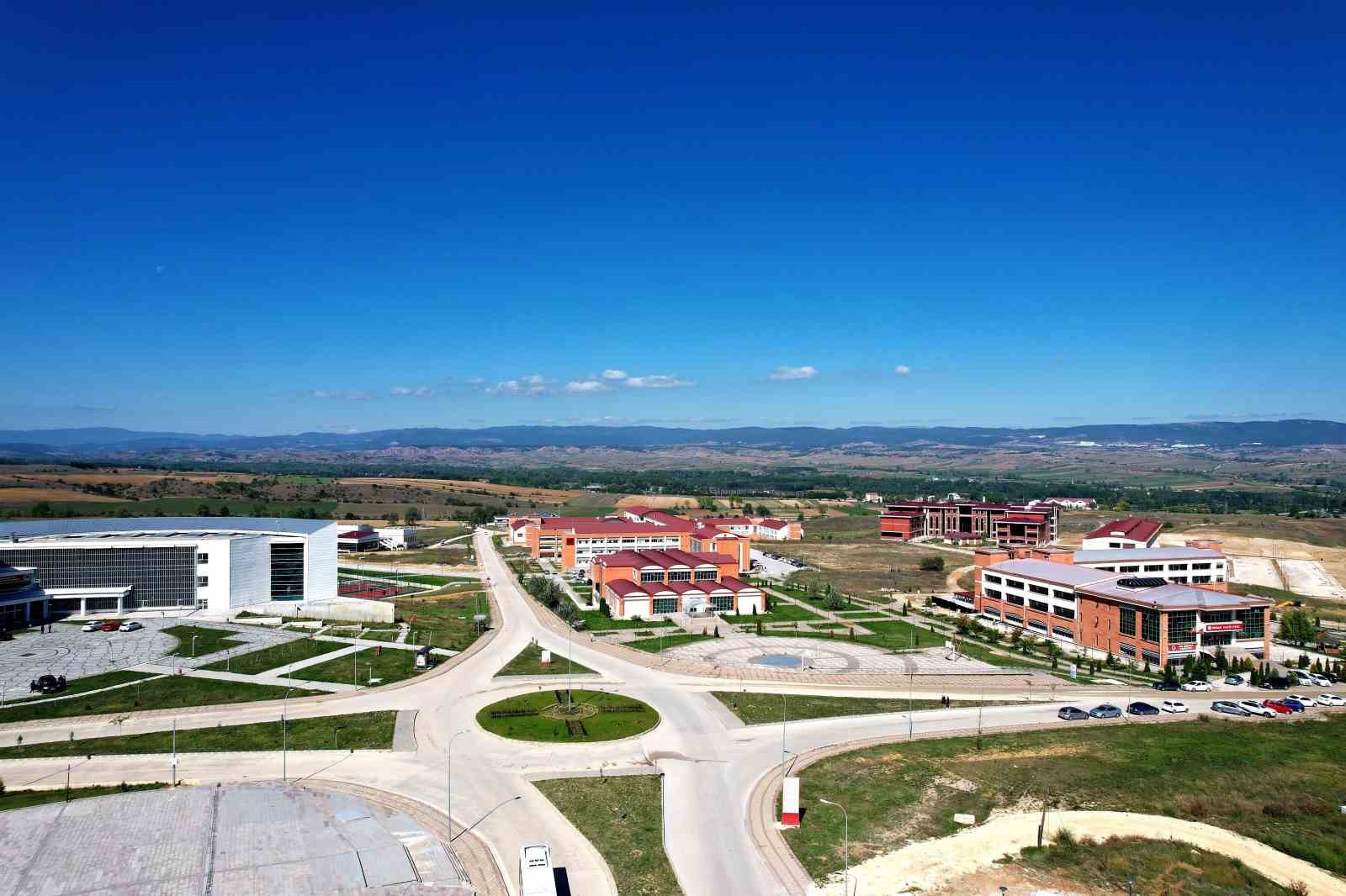 Kastamonu Üniversitesi’nde hayvansal ilaçlardaki mikroplastik tehlikesi araştırılacak
?v=1