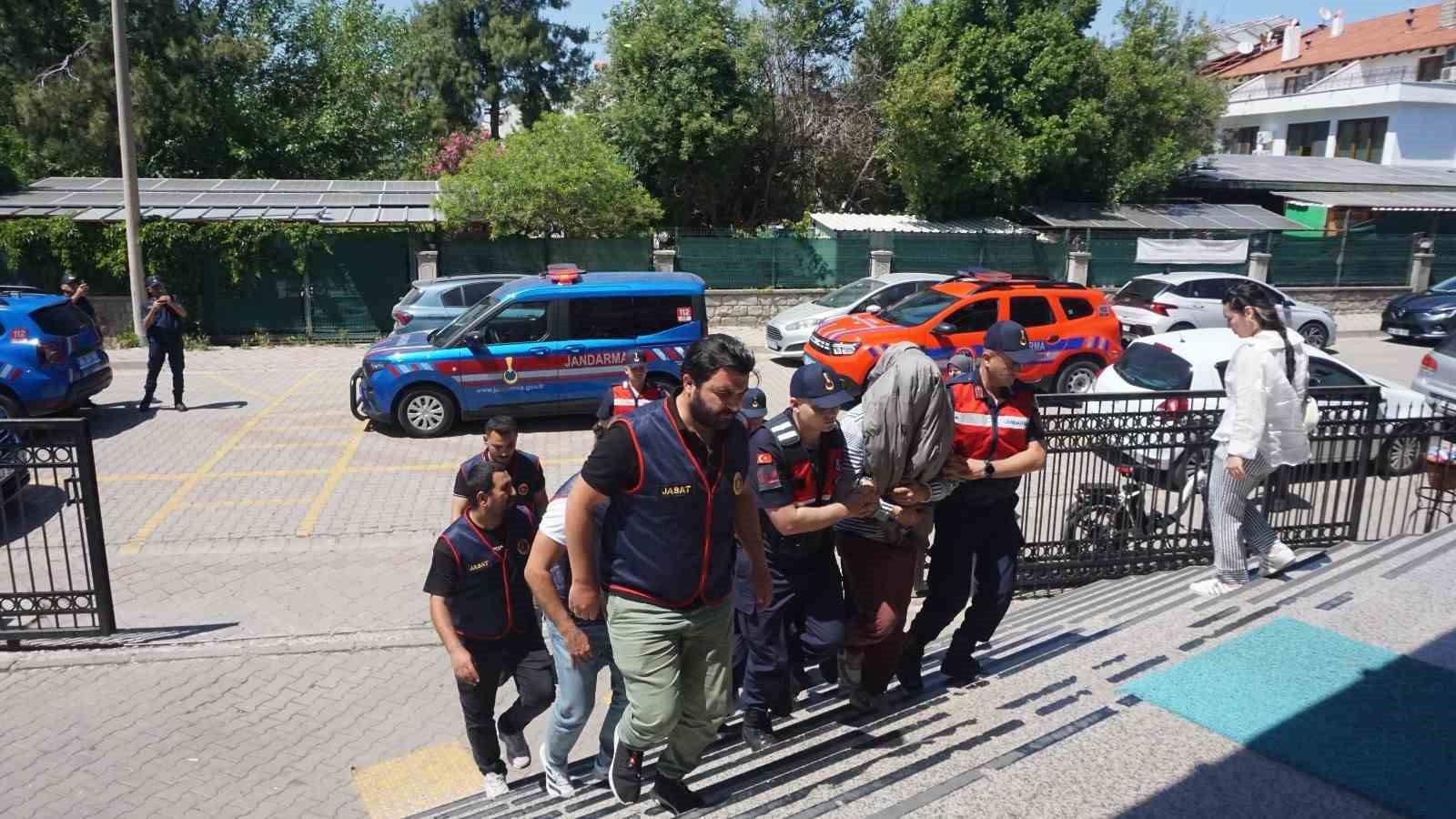Fethiye’deki cinayette 3 tutuklama
?v=1