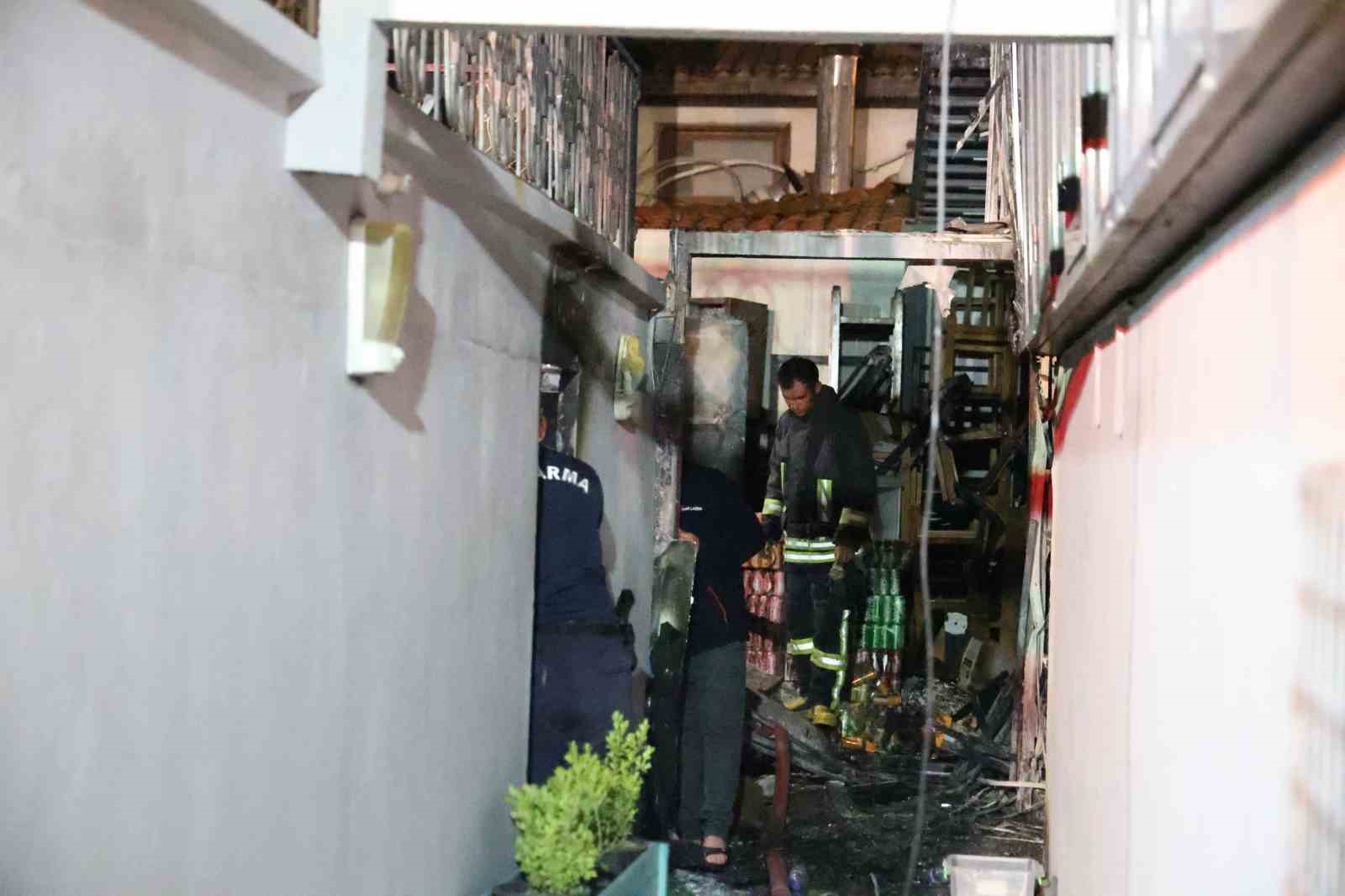 Muğla’daki restoranda çıkan yangın söndürüldü
?v=1