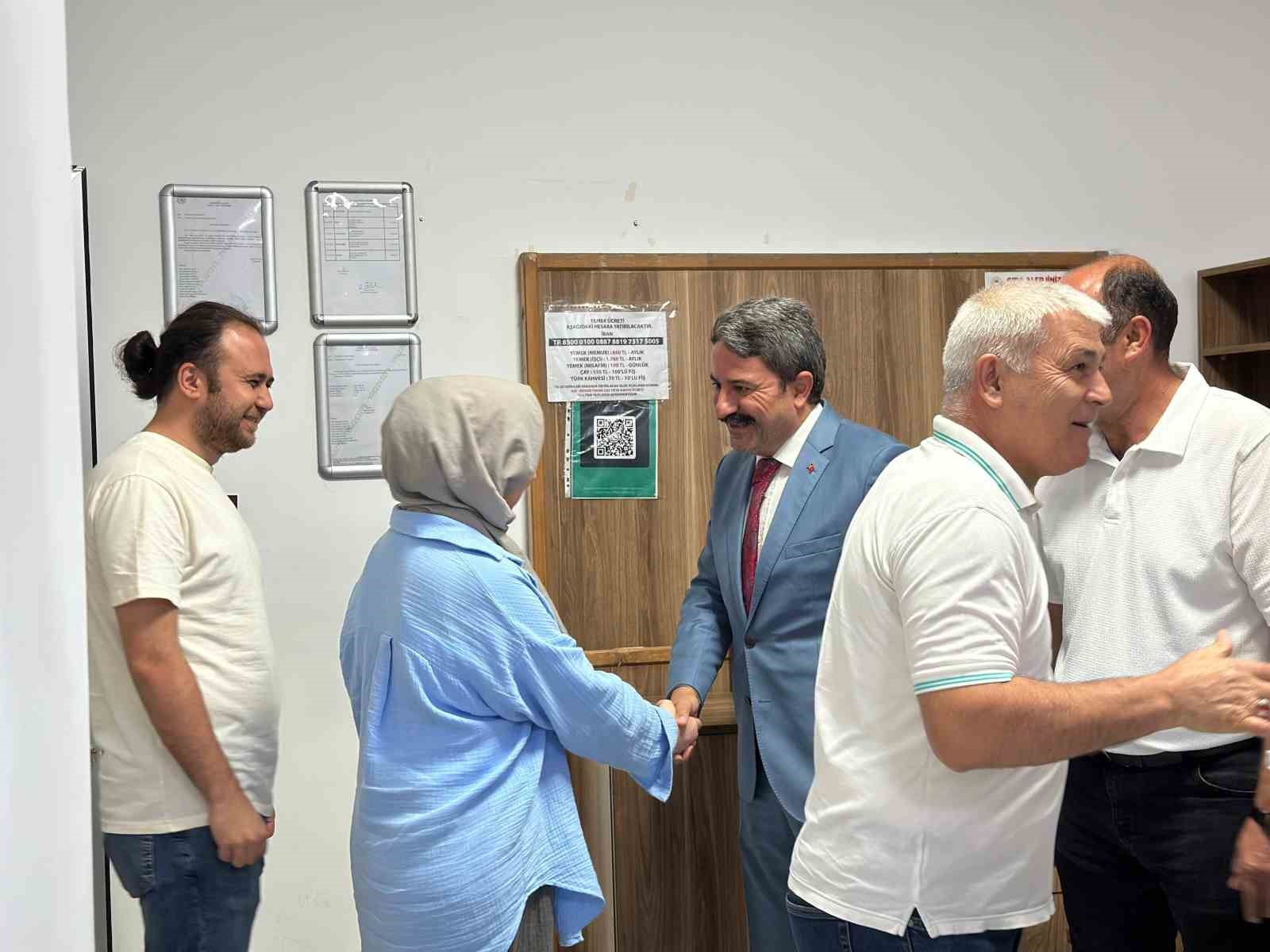 Eskişehir Gençlik ve Spor İl Müdürlüğü’nde bayramlaşma programı
?v=1