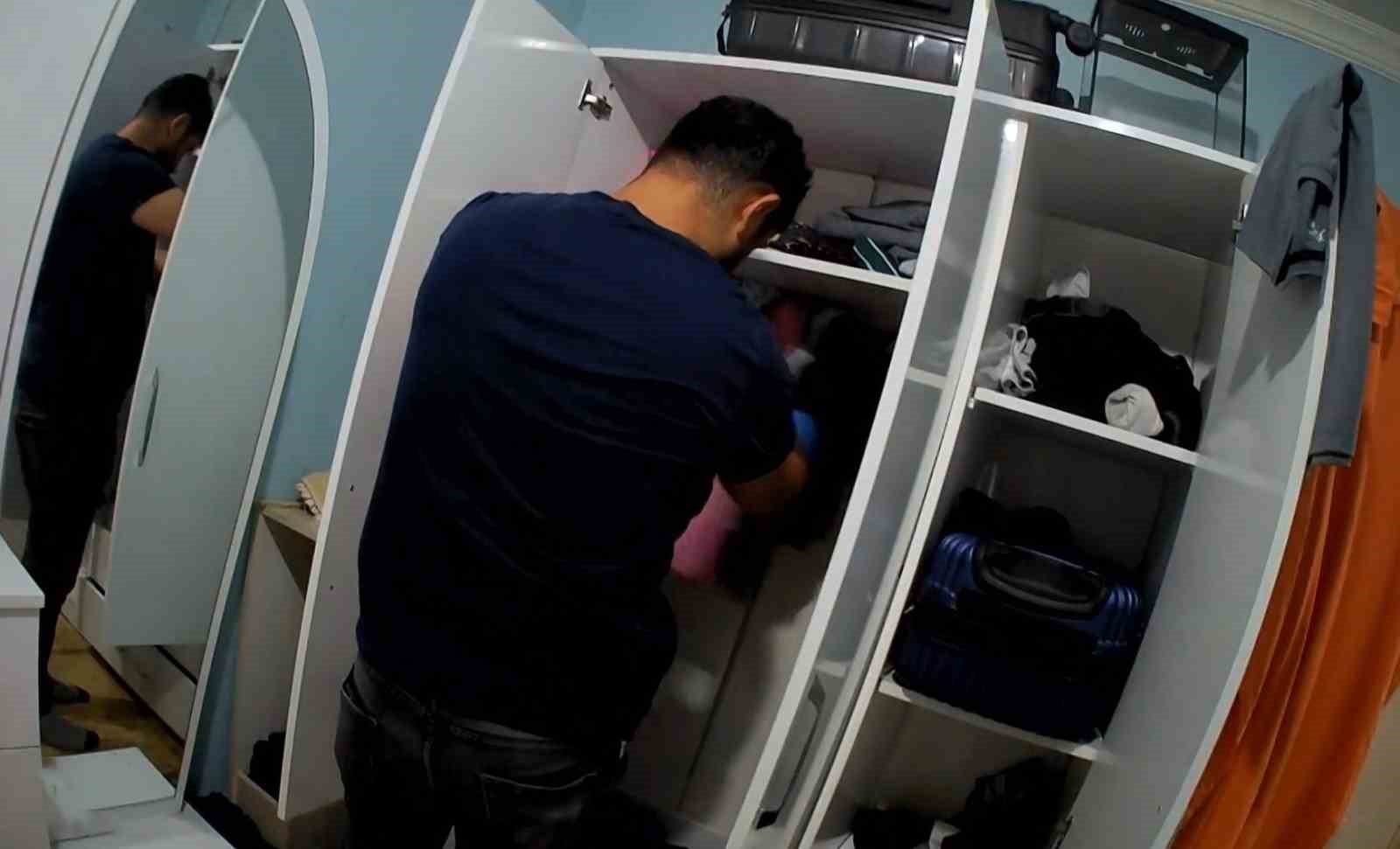 Bartın ve Muğla’da 29 adrese fuhuş baskını
?v=1