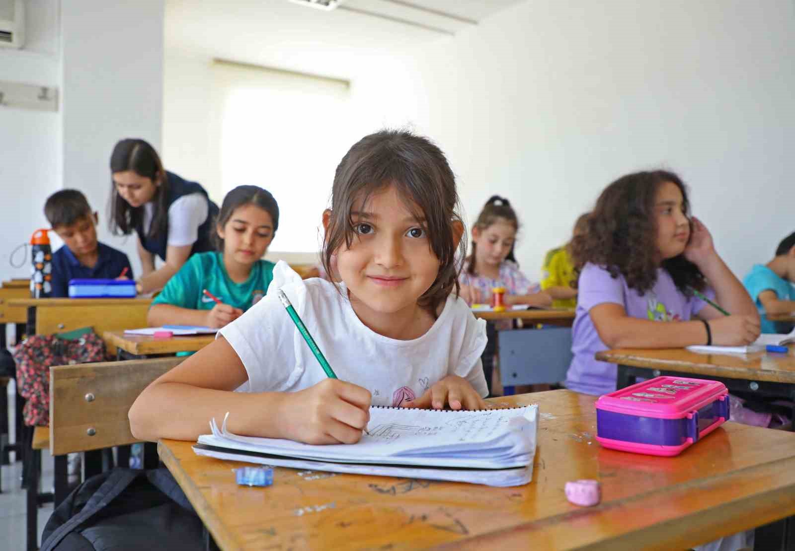 ATABEM yaz kurslarına 12 bin öğrenci kayıt yaptırdı
?v=1