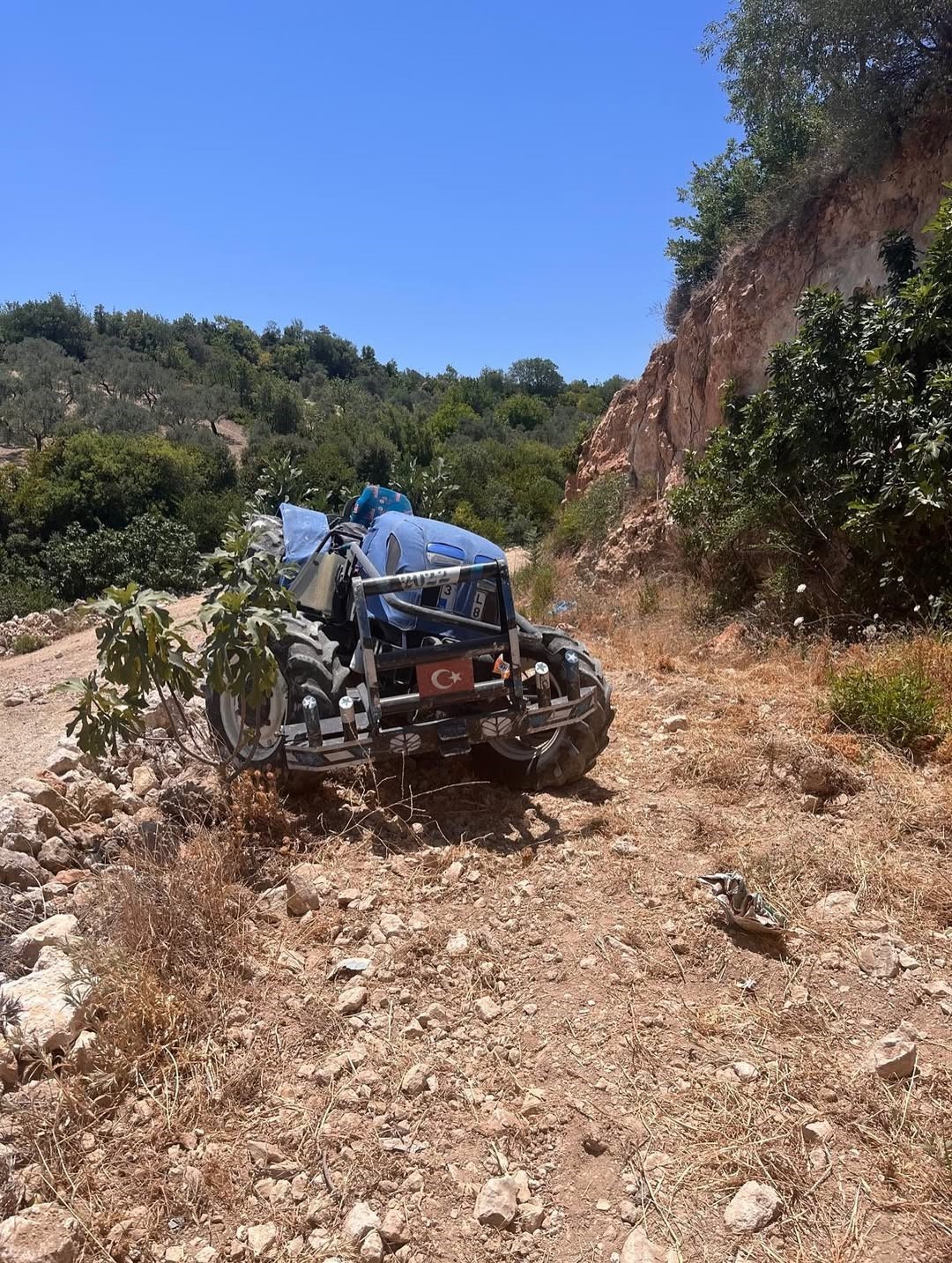 Hatay’da traktör devrildi: 2 yaralı
?v=1