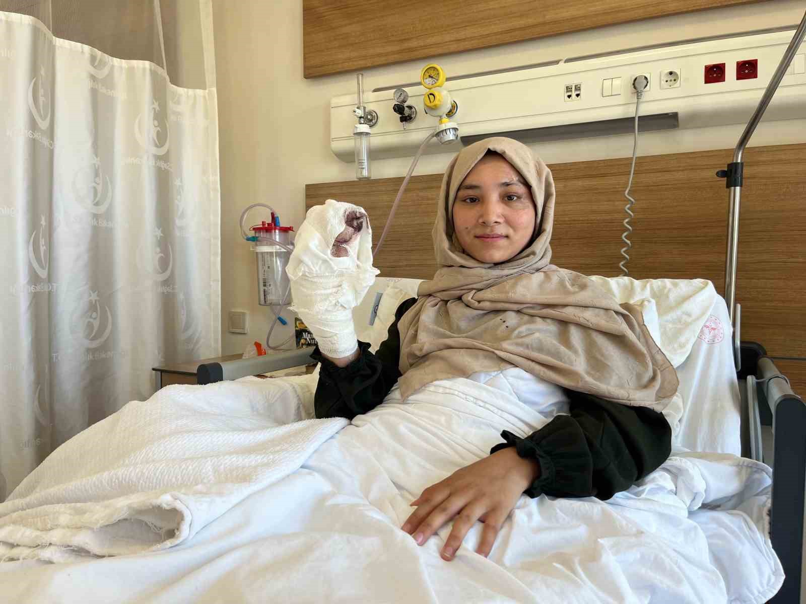 Çin zulmünden kaçan Uygur Türk’ü Ayşe, Eskişehir’de şifa buldu
?v=1