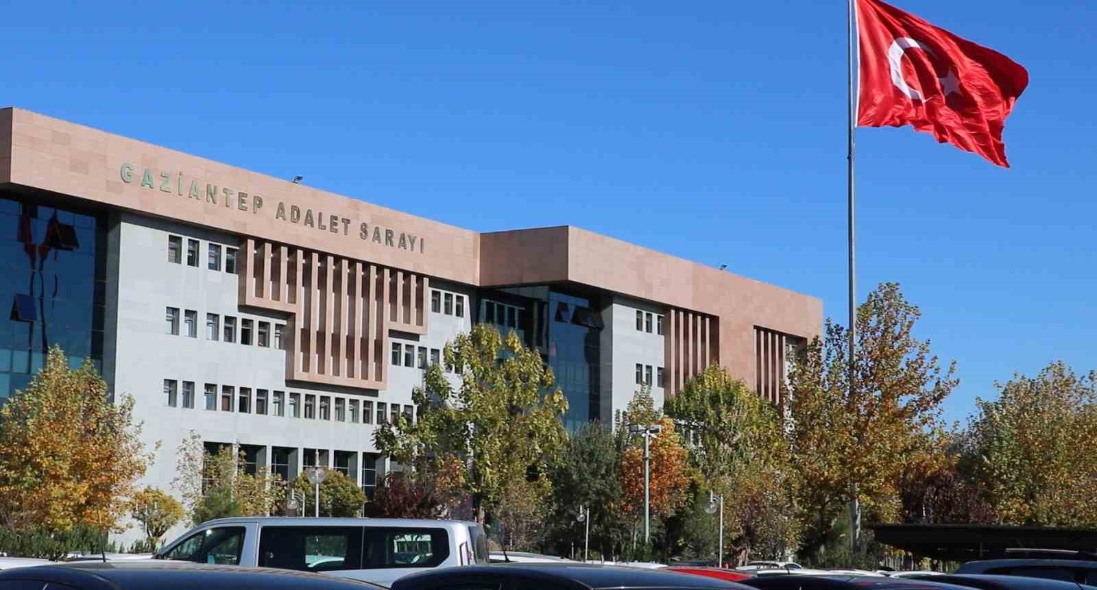  Yoksa sana da sıkarım  tehdidiyle cinayete ortaklık iddiası
