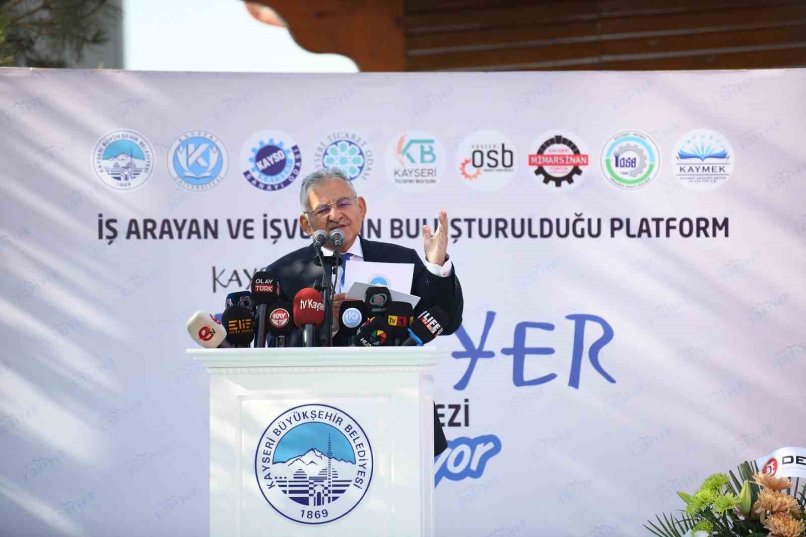 Büyükşehirin Kayseri Kariyer Merkezi, ilk 6 ayda bin 500’e yakın istihdama aracı oldu
?v=1